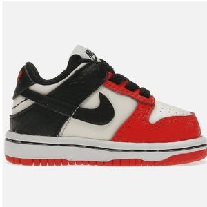 Nike Dunk low Chicago Toddler sneakers. New